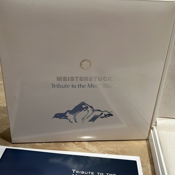 Authentic Mont Blanc - White / White Gold “Tribute to the Mont Blanc” - Picture 8 of 9
